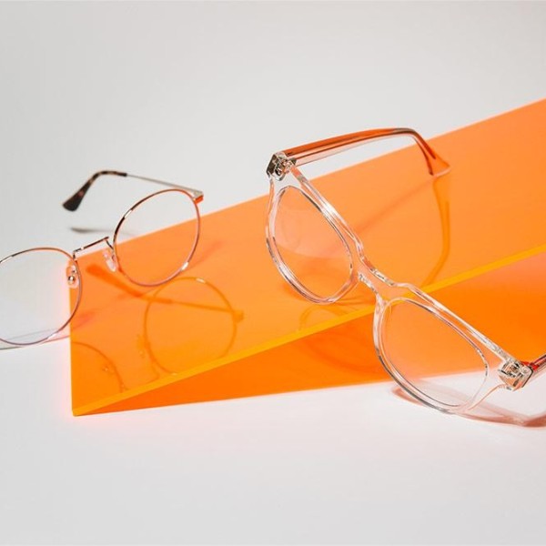 5 motive pentru a cumpăra ochelari de vedere online